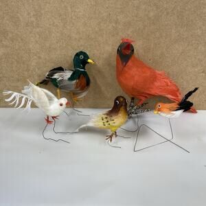 Vtg Lot of Birds Flocked & Feathers Wire On Feet Holiday Tree Wreath Decor